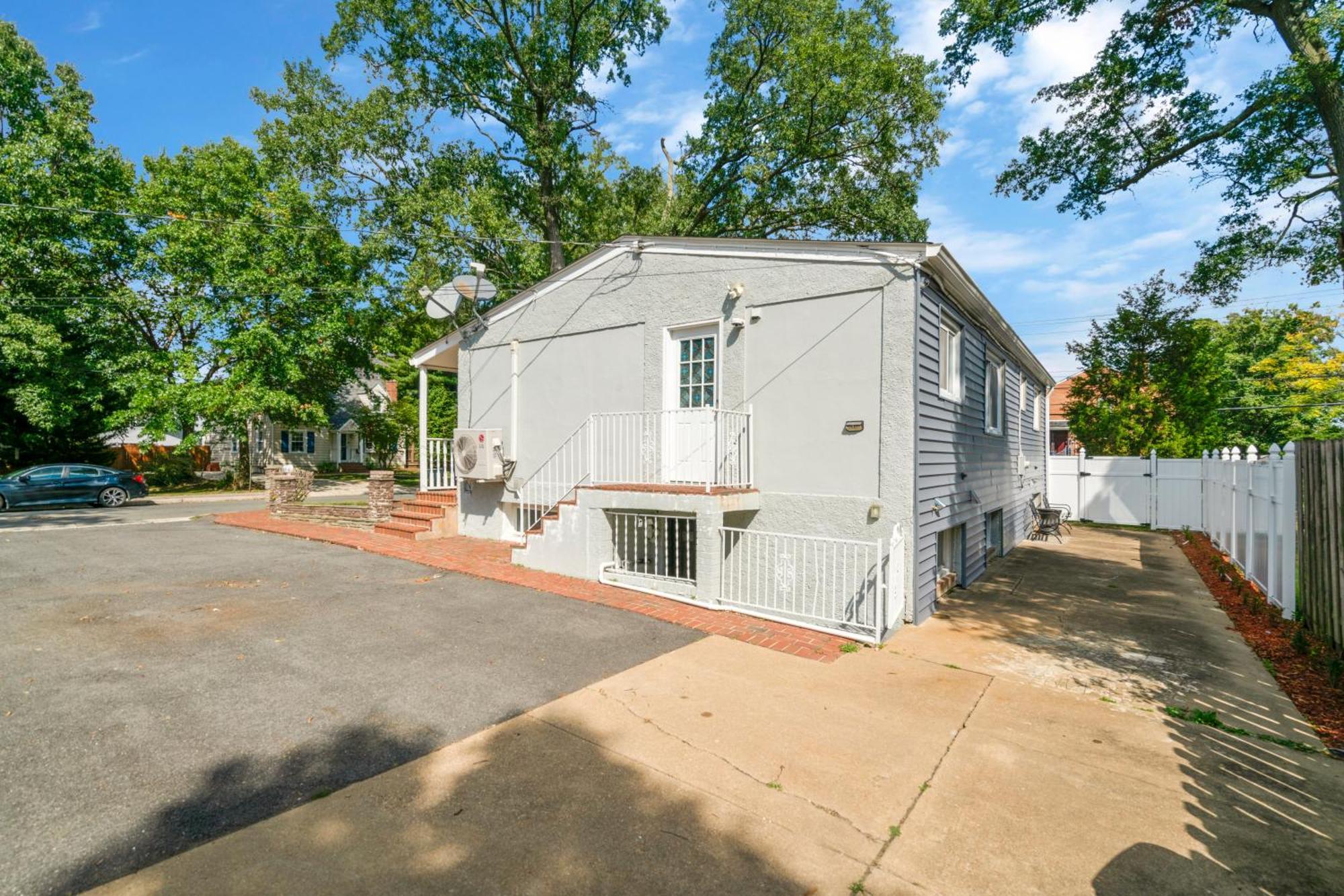 فيلا Escape To Our Cozy 3 Bed Rm 2 Bath Unit In Alexandria Va المظهر الخارجي الصورة